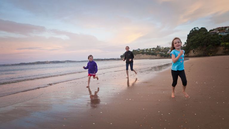 Red%20Beach%20in%20Auckland%2C%20NZ.jpg