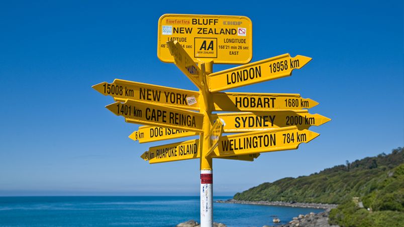 Stirling Point, Bluff